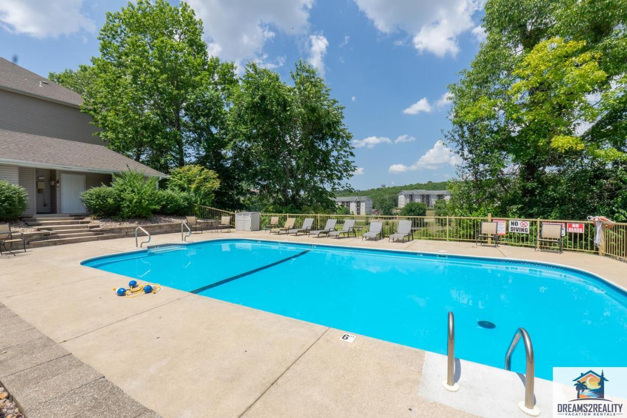 2Br Walk-In Condo - Near The 76 Strip - Free Wifi - Pool - Free Tickets Included - Clb-3 Branson Eksteriør bilde